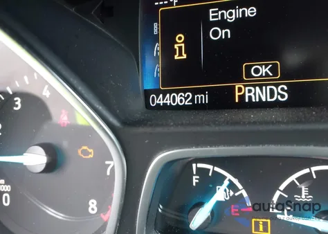 2017 Ford Escape Titanium z USA, uszkodzony, nr VIN 1FMCU9J94HUE48485